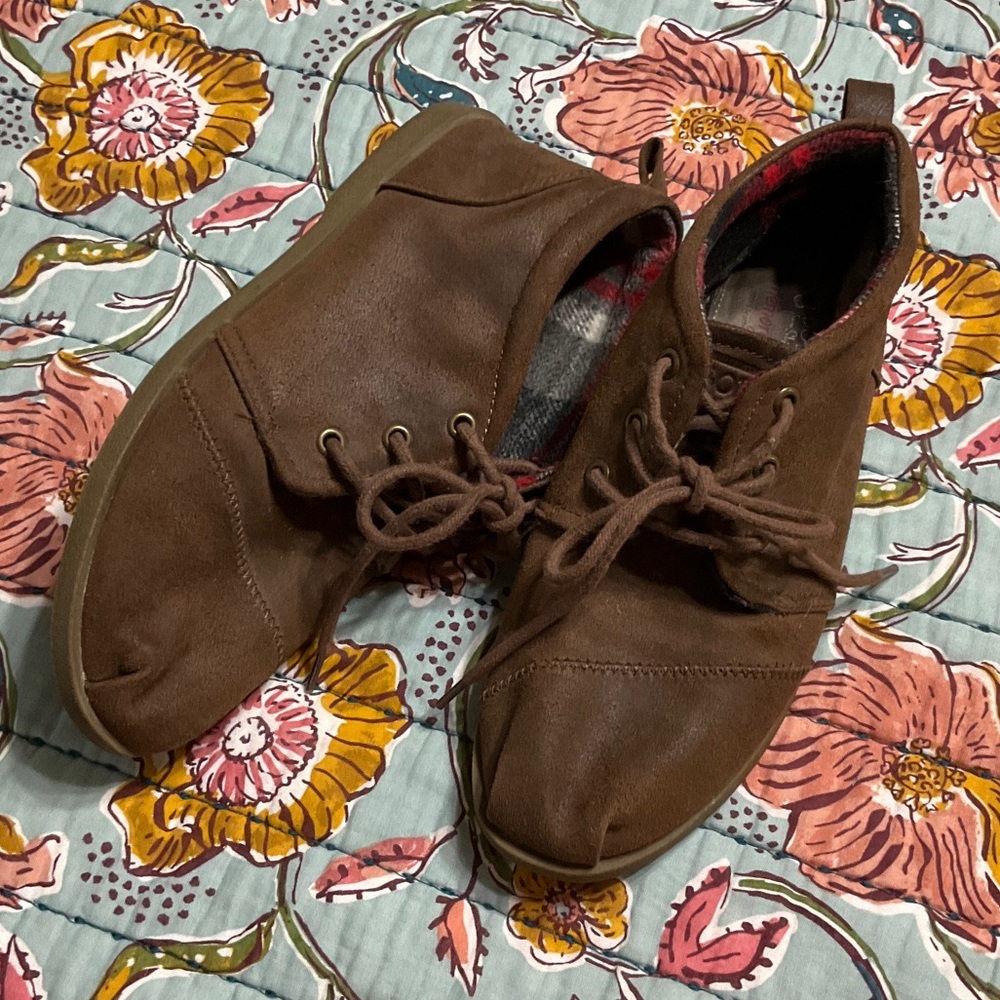 BOBS from Skechers Brown Women's Lace-Up Boots
